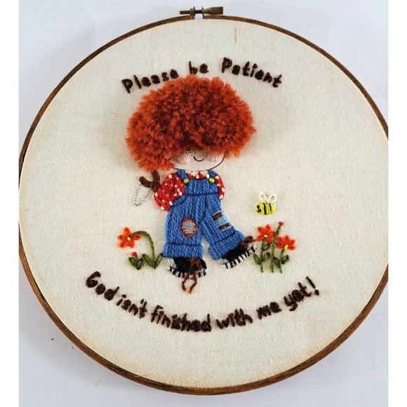 Vintage Crewel Pictures Set Of 2 Round 70s Children Big Hair Hallmark Embroidery - Picture 2 of 6